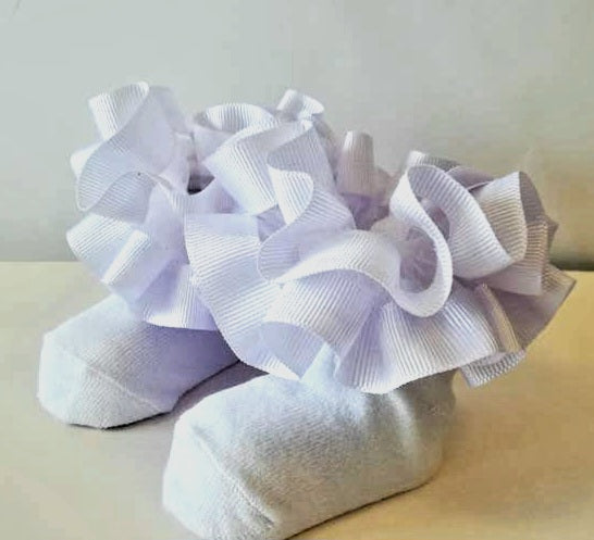White ruffle Ribbon socks